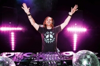 Клип Дэвида Гетта (David Guetta) — Lovers On The Sun