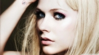 Музыкальное видео Аврил Лавин (Avril Lavigne) — Fly
