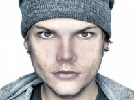 Клип Авичи (Avicii) — Waiting For Love
