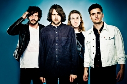 Клип группы The Vaccines — Give me a Sign