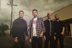 Клип группы Rise Against — People Live Here