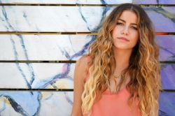 Клип Софии Рейес (Sofia Reyes) — Sólo Yo