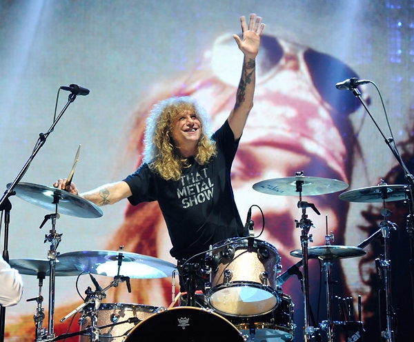 Guns N' Roses и Стивен Адлер вместе?